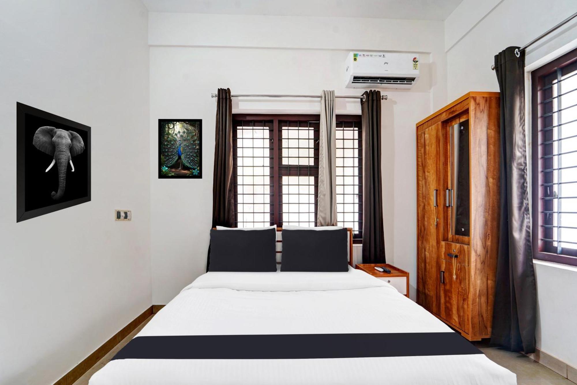 Super Hotel O West Hill Near Mietra Hospital Varakal Экстерьер фото